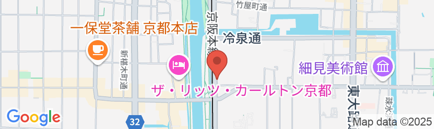 鴨川 J-Houseの地図